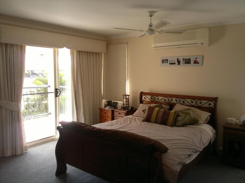 8 Sabrina Avenue, Helensvale QLD 4212