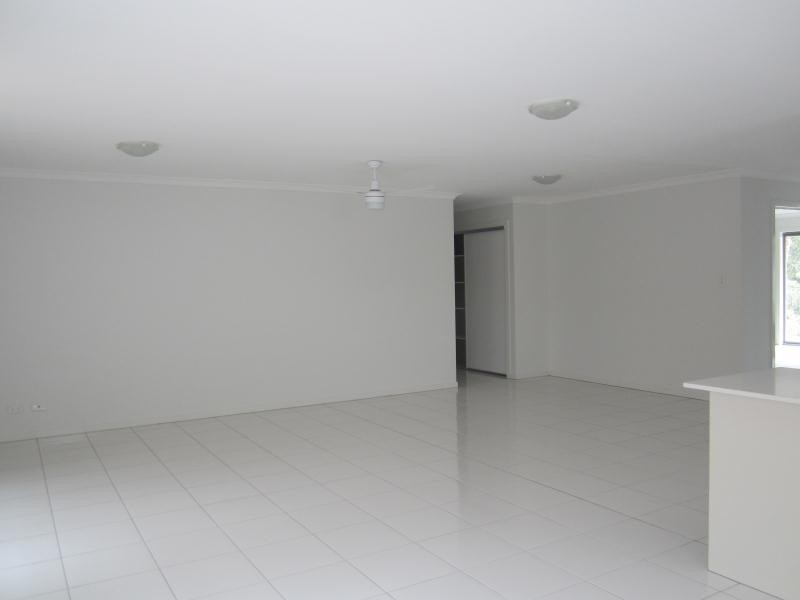 6 Venetian Way, Coomera QLD 4209