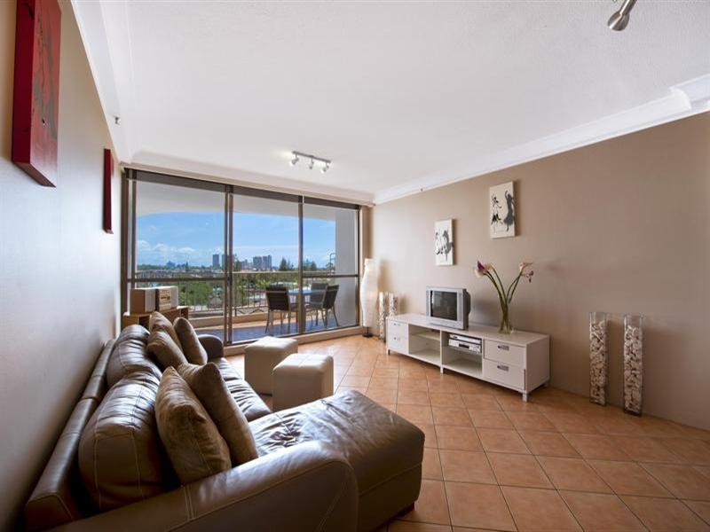 3 River Drive, Surfers Paradise QLD 4217