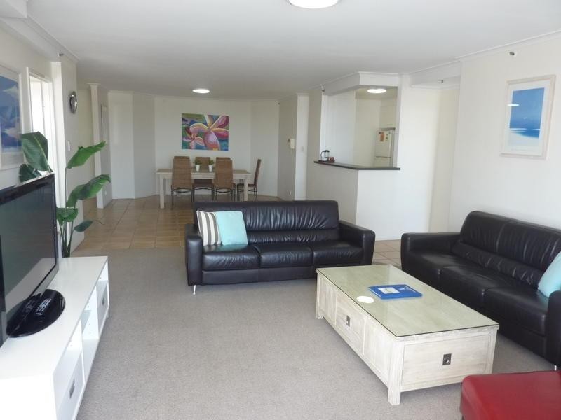 35 11 Hughes Avenue, Main Beach QLD 4217