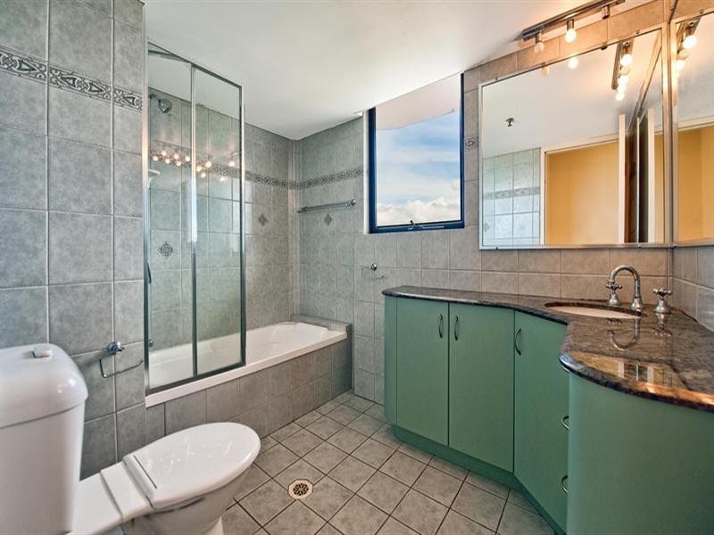 4 Thornton Street – Acapulco, Surfers Paradise QLD 4217