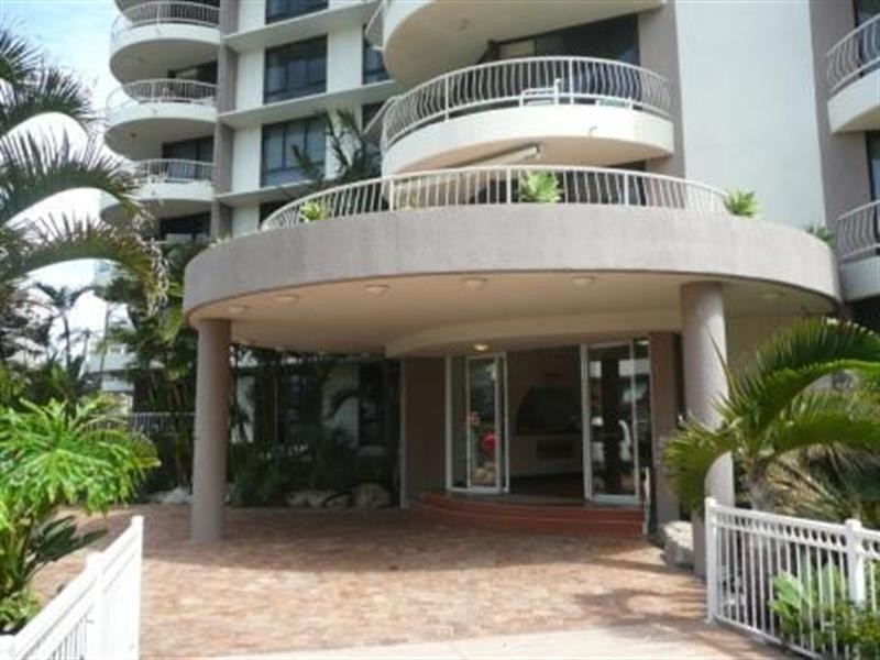 4 Thornton Street – Acapulco, Surfers Paradise QLD 4217