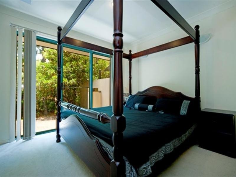 1/19 Santa Barbara Road, Hope Island QLD 4212