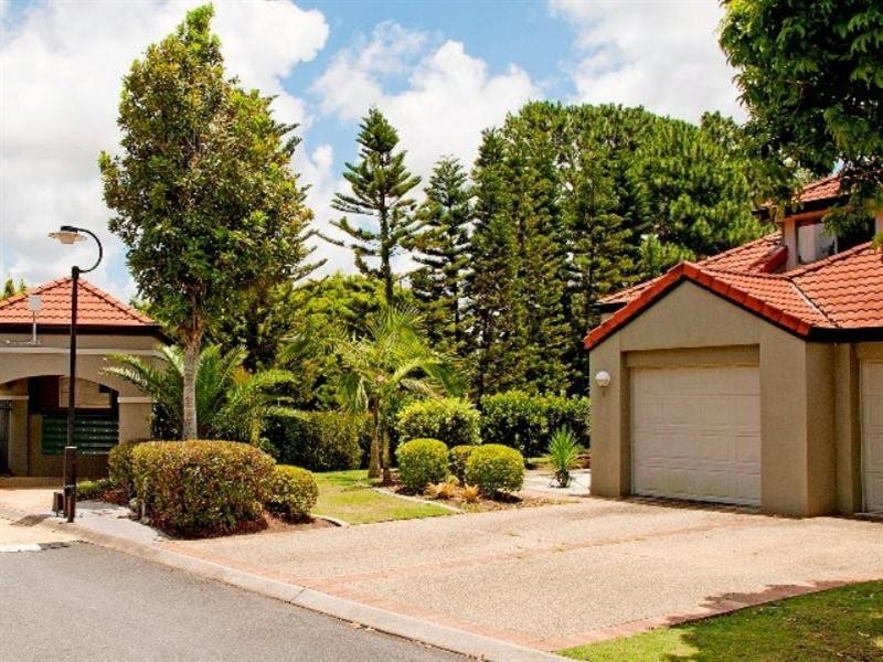 1/19 Santa Barbara Road, Hope Island QLD 4212