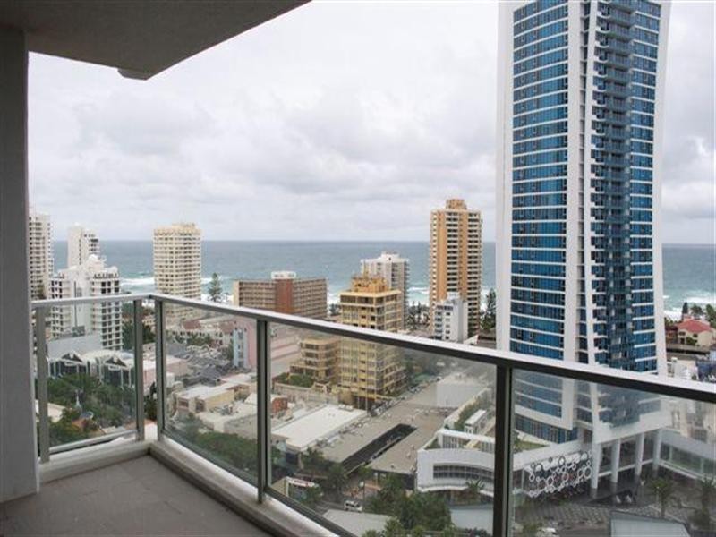 9 Ferny Avenue, Surfers Paradise QLD 4217