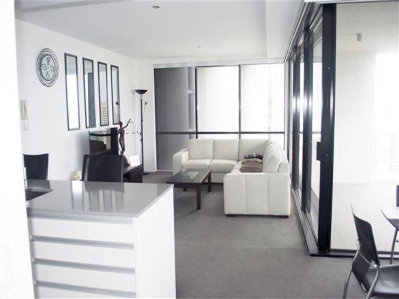 9 Ferny Avenue, Surfers Paradise QLD 4217