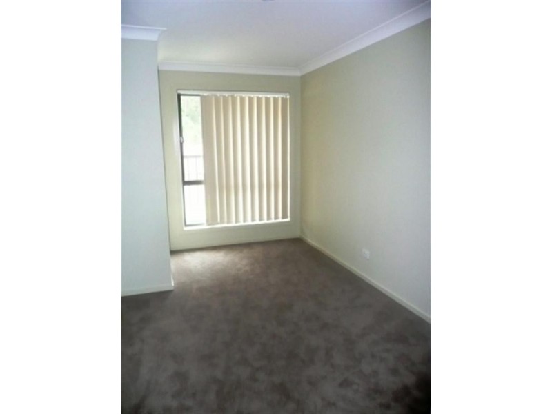 2/13 Bailer Street, Coomera QLD 4209