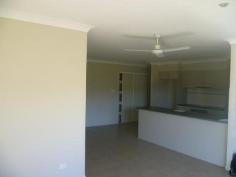 1/2 Duce Court, Upper Coomera QLD 4209