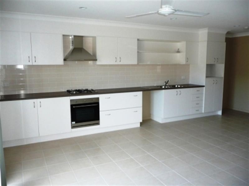 1/11 Pearl Street, Coomera QLD 4209