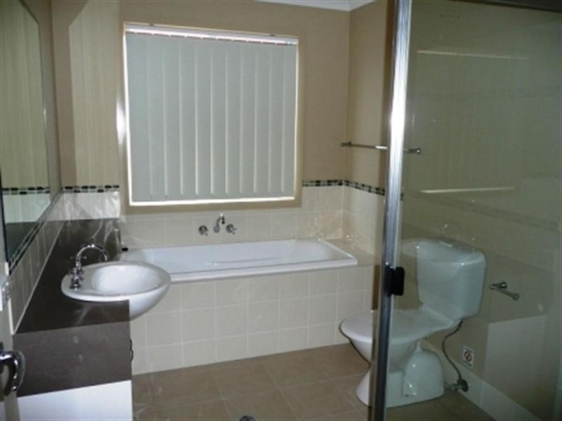 1/11 Pearl Street, Coomera QLD 4209