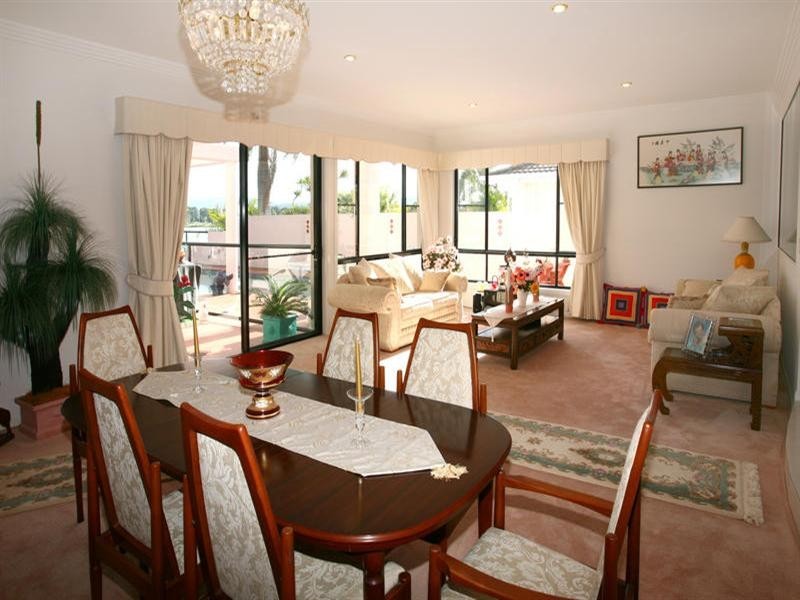 42a Montevideo Drive, Clear Island Waters QLD 4226