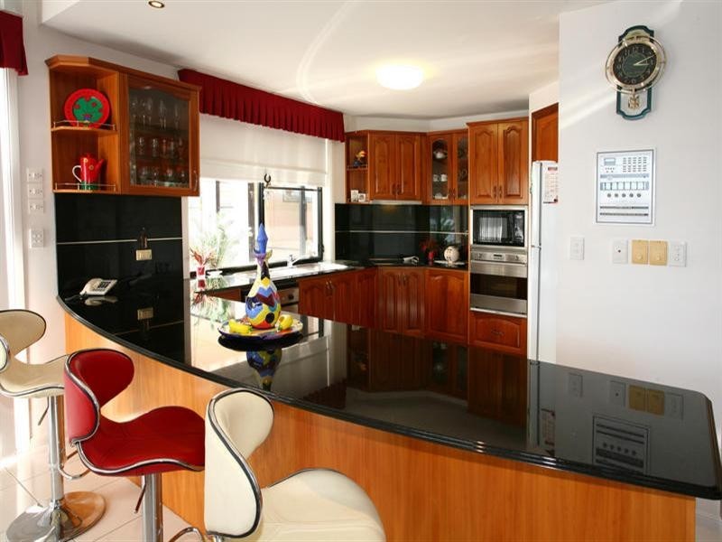 42a Montevideo Drive, Clear Island Waters QLD 4226