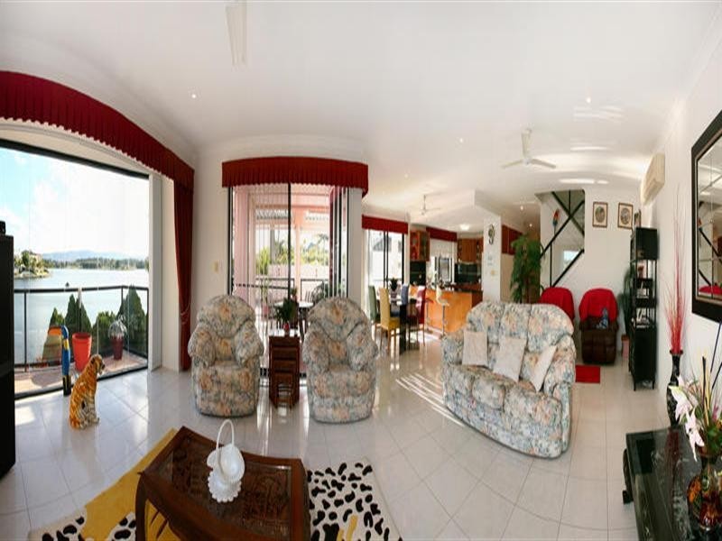 42a Montevideo Drive, Clear Island Waters QLD 4226