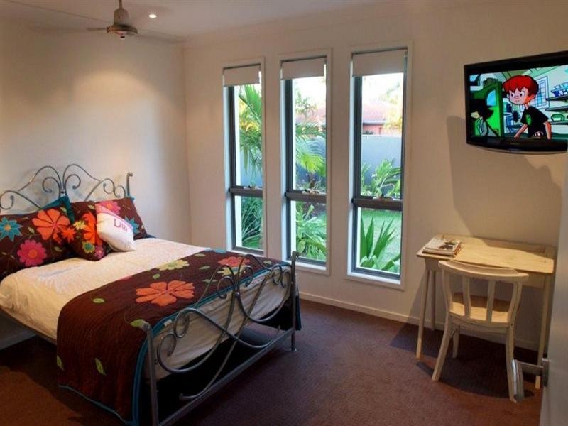 12 Balmoral Avenue, Bundall QLD 4217