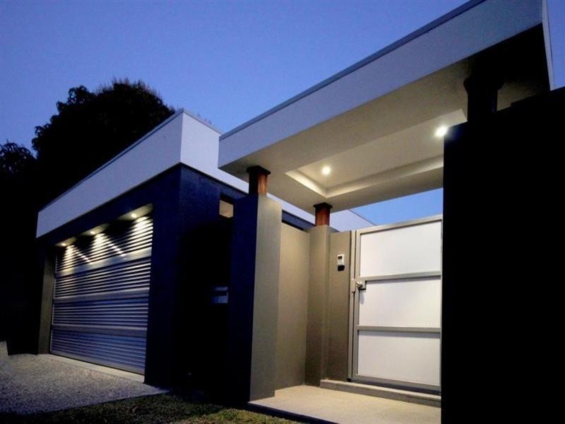 12 Balmoral Avenue, Bundall QLD 4217