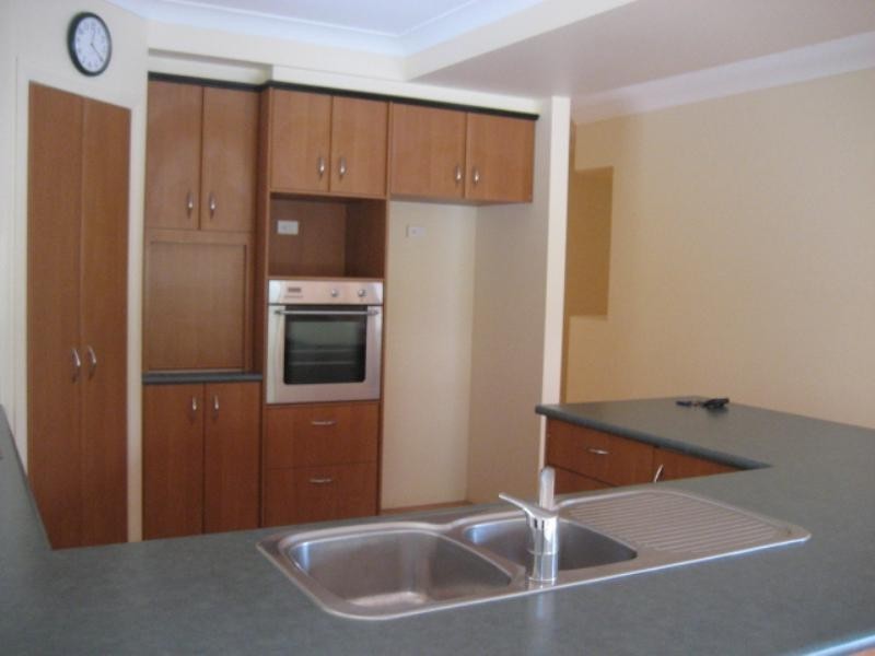 30 John Dalley Drive, Helensvale QLD 4212