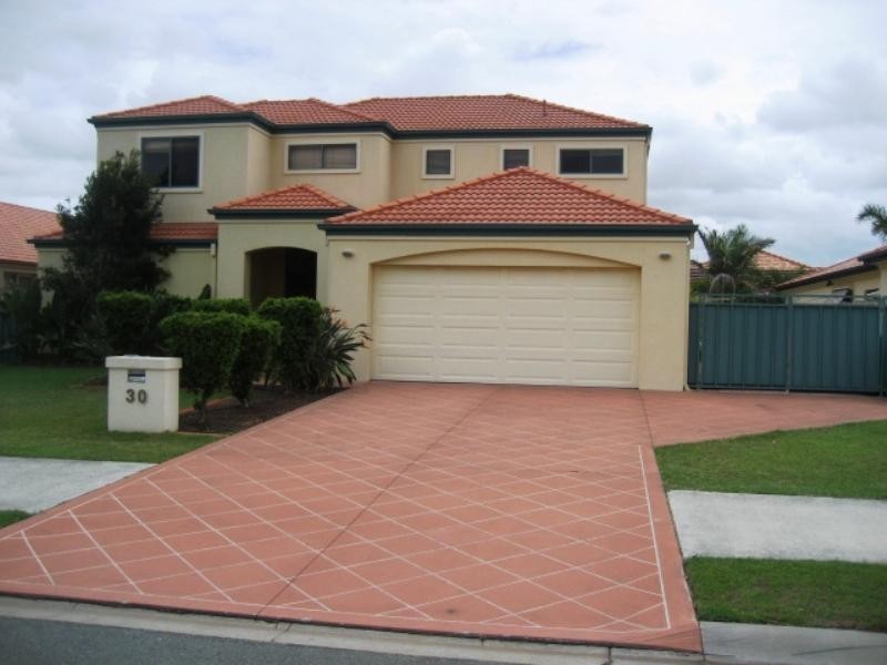 30 John Dalley Drive, Helensvale QLD 4212