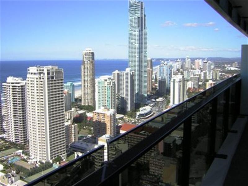 2384-9 Ferny Avenue, Surfers Paradise QLD 4217