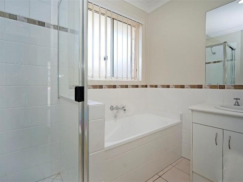 2 Heron Close, Coomera QLD 4209