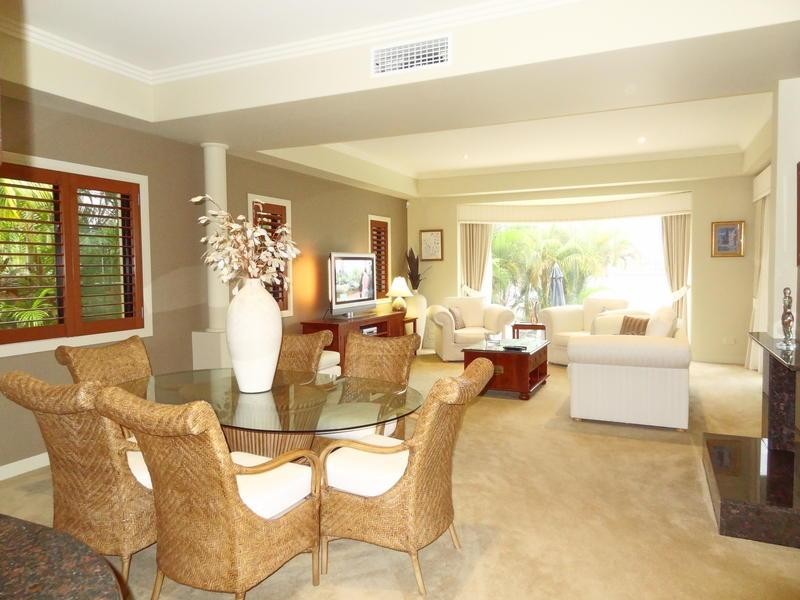 44 Bollard Circuit, Clear Island Waters QLD 4226