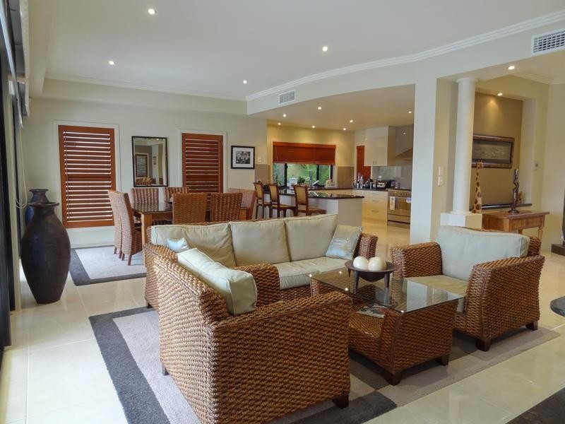 44 Bollard Circuit, Clear Island Waters QLD 4226