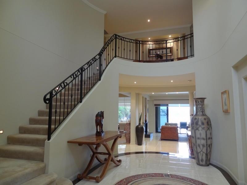 44 Bollard Circuit, Clear Island Waters QLD 4226
