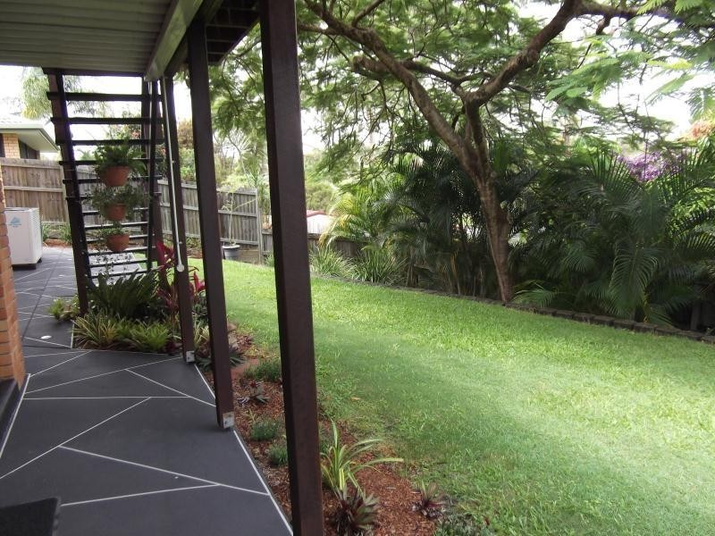 6 Barow Court, Ashmore QLD 4214