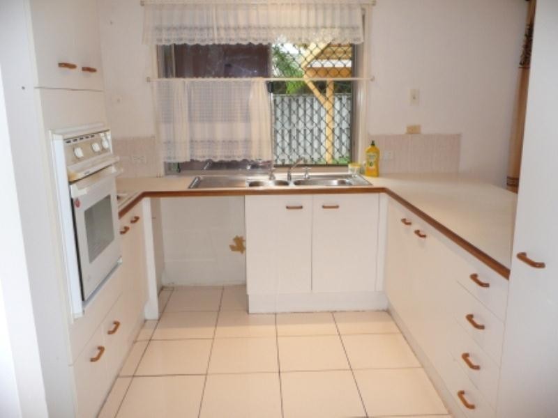 7 Altissimo Close, Varsity Lakes QLD 4227
