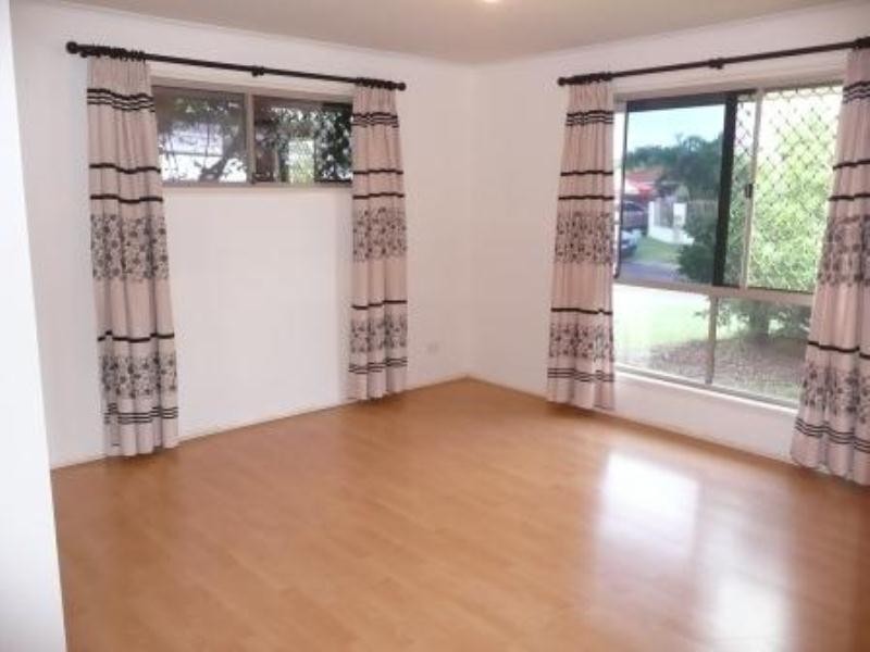 7 Altissimo Close, Varsity Lakes QLD 4227