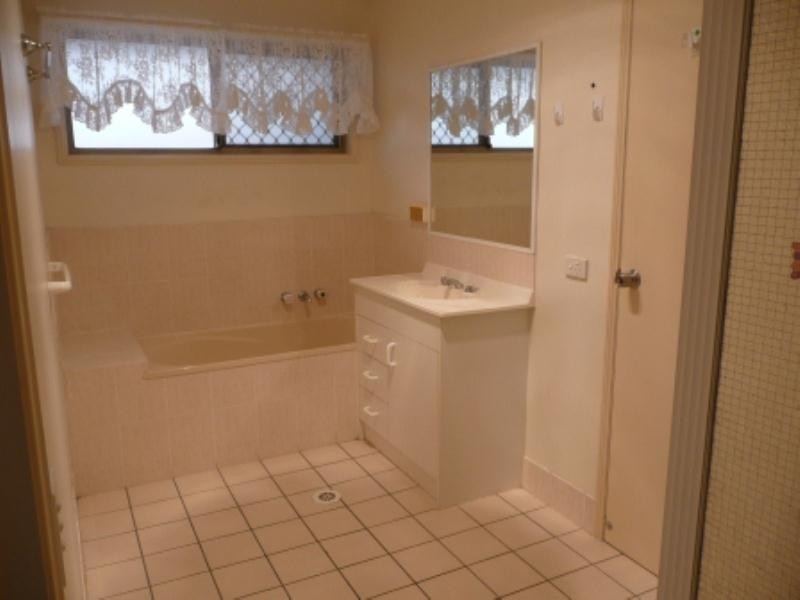 7 Altissimo Close, Varsity Lakes QLD 4227