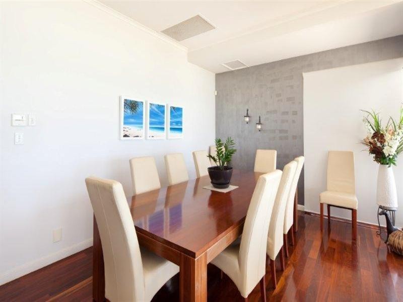 111 Hedges Avenue, Mermaid Beach QLD 4218