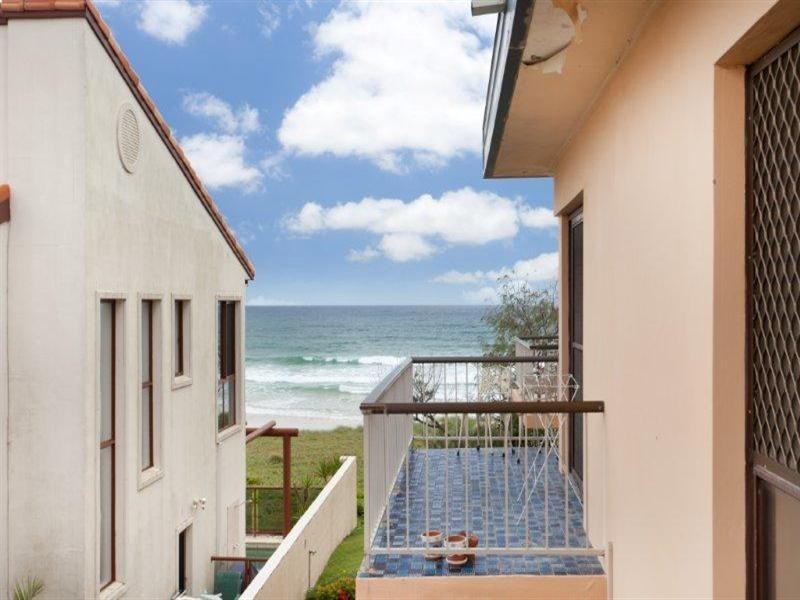 8 Pandanus 62. 107 Hedges Avenue, Mermaid Beach QLD 4218