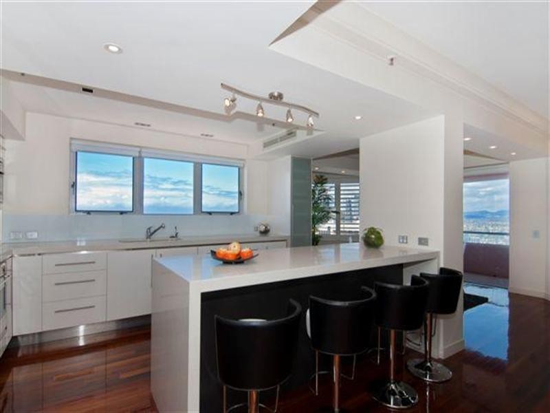 12 Commodore Drive, Surfers Paradise QLD 4217