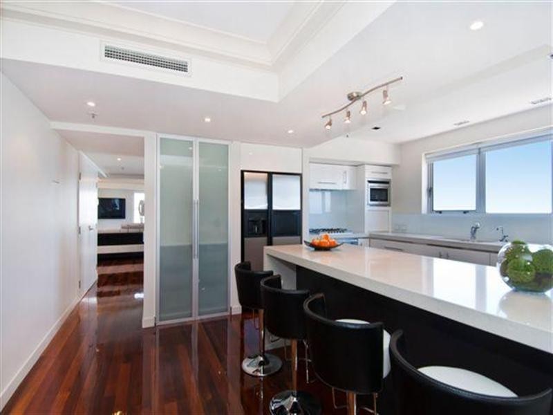 12 Commodore Drive, Surfers Paradise QLD 4217