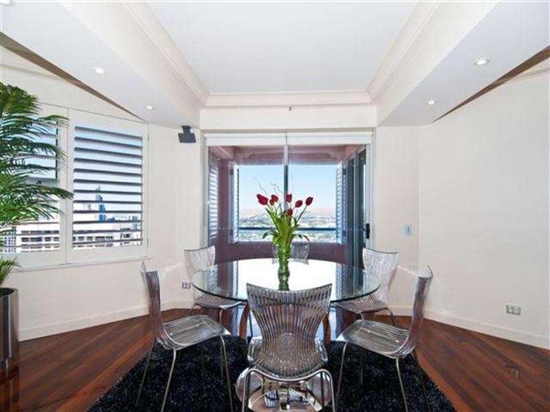 12 Commodore Drive, Surfers Paradise QLD 4217