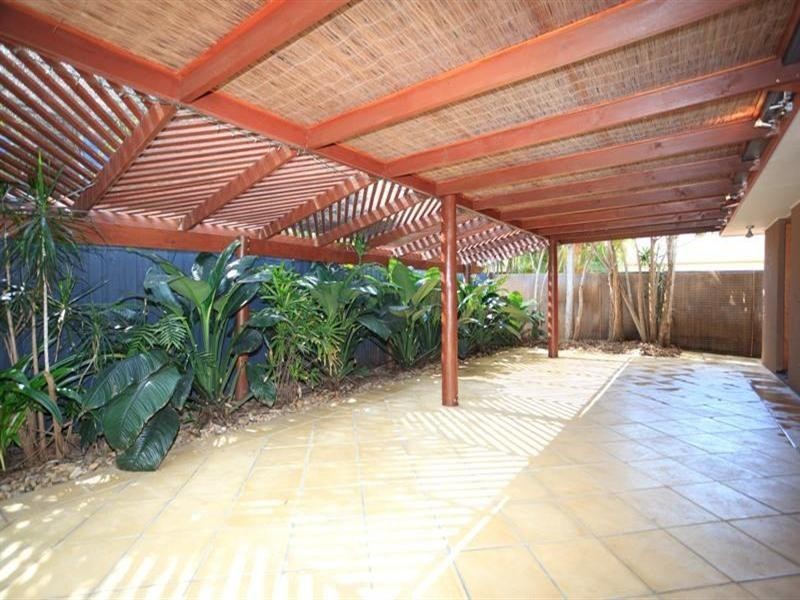 330 Monaco Street, Broadbeach Waters QLD 4218