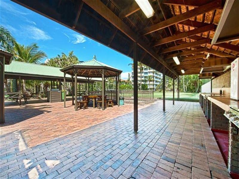 4 Old Burleigh Road, Surfers Paradise QLD 4217