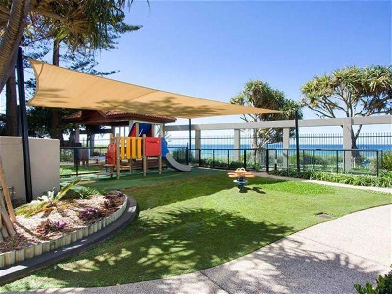 4 Old Burleigh Road, Surfers Paradise QLD 4217