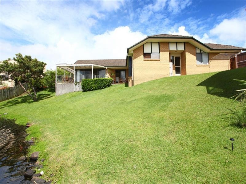 25 Tristan Court, Benowa QLD 4217