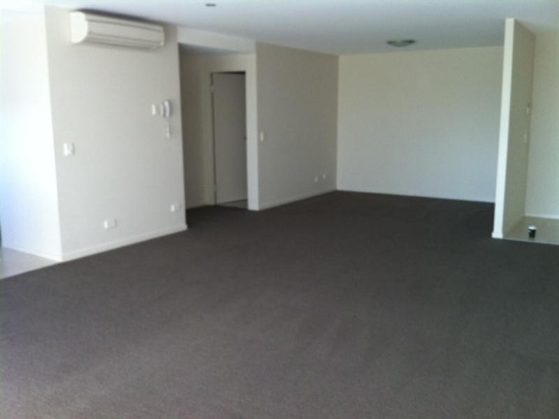 3202 Activa Way, Hope Island QLD 4212