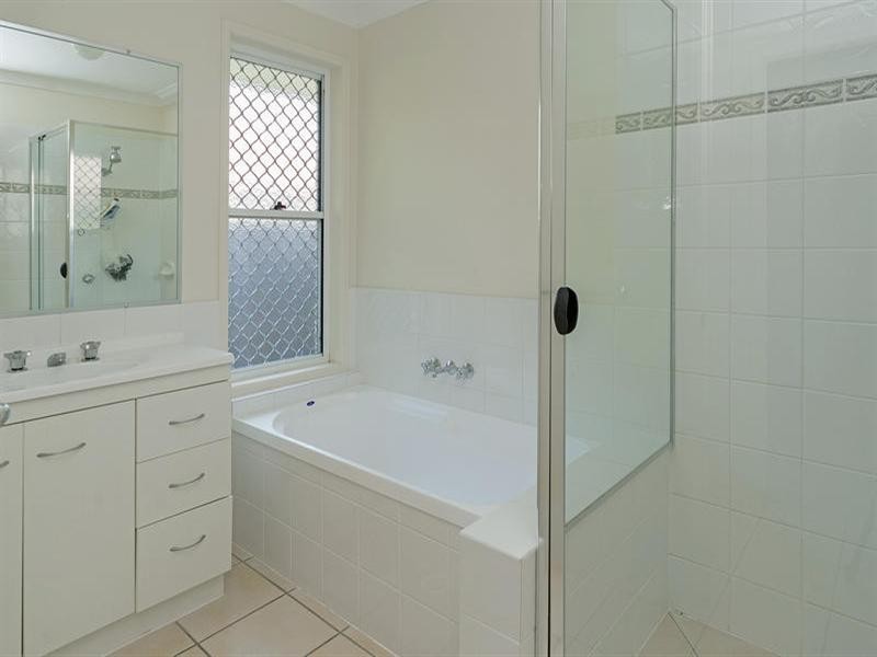 7 Dickinson Street, Upper Coomera QLD 4209