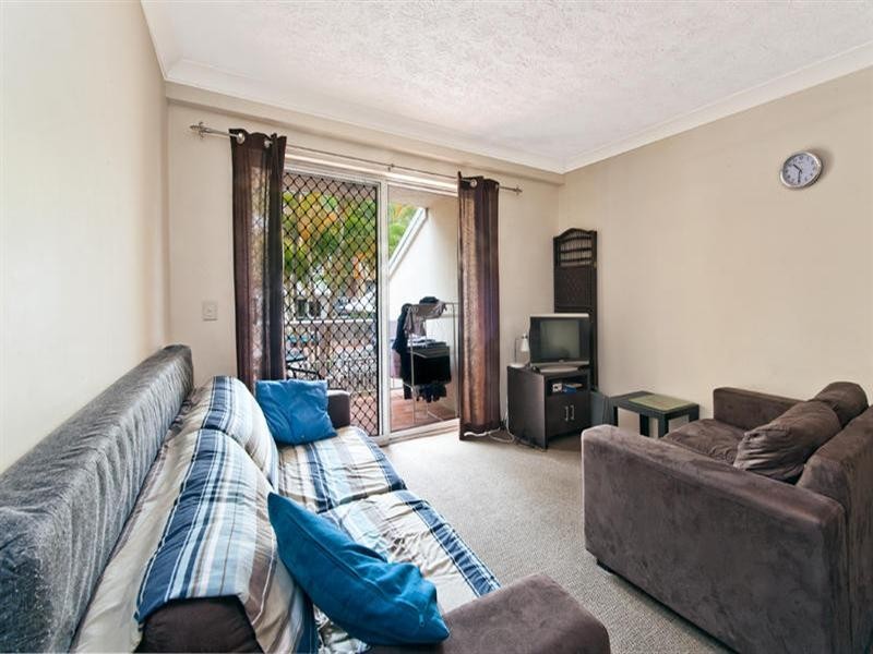 35 Palm Avenue, Surfers Paradise QLD 4217
