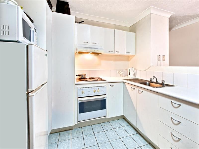 35 Palm Avenue, Surfers Paradise QLD 4217