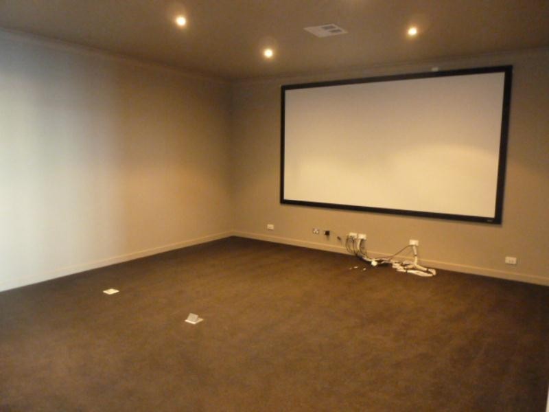 34 Knightsbridge Parade West, Sovereign Islands QLD 4216