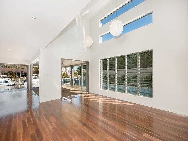 74 Gibraltar Drive, Isle Of Capri QLD 4217