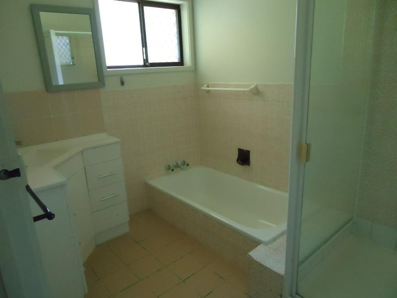 3 Mentone Avenue, Bundall QLD 4217