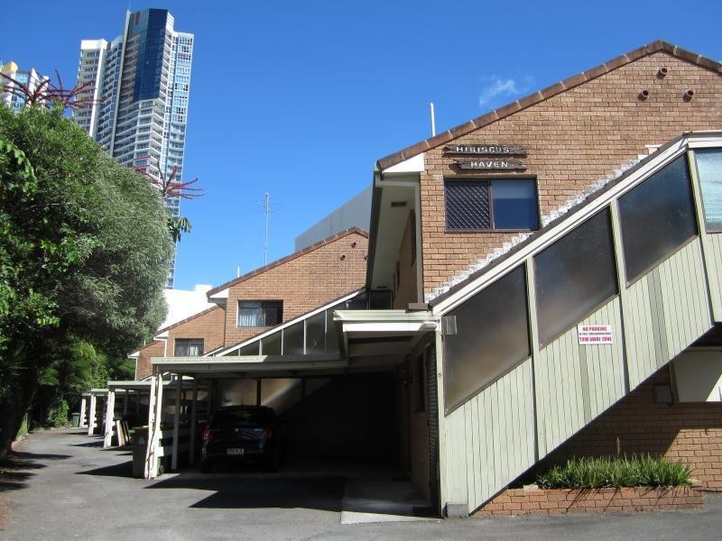 1/28A Marine Parade, Southport QLD 4215