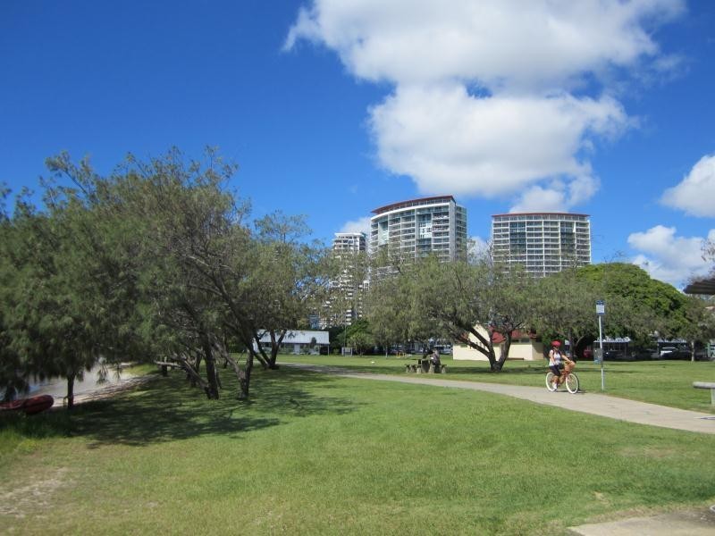 1/28A Marine Parade, Southport QLD 4215