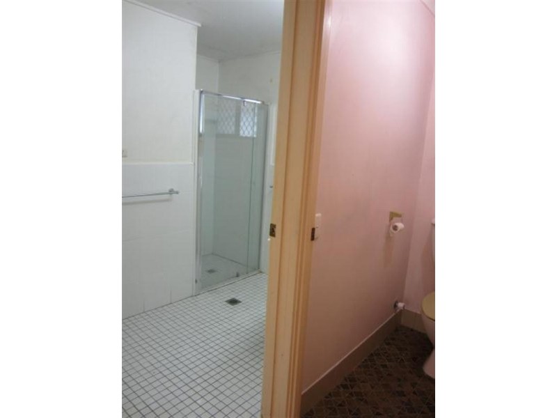 1/28A Marine Parade, Southport QLD 4215