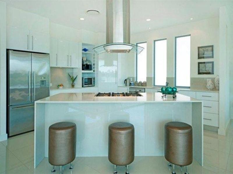 33 Ferrymans Court, Hope Island QLD 4212